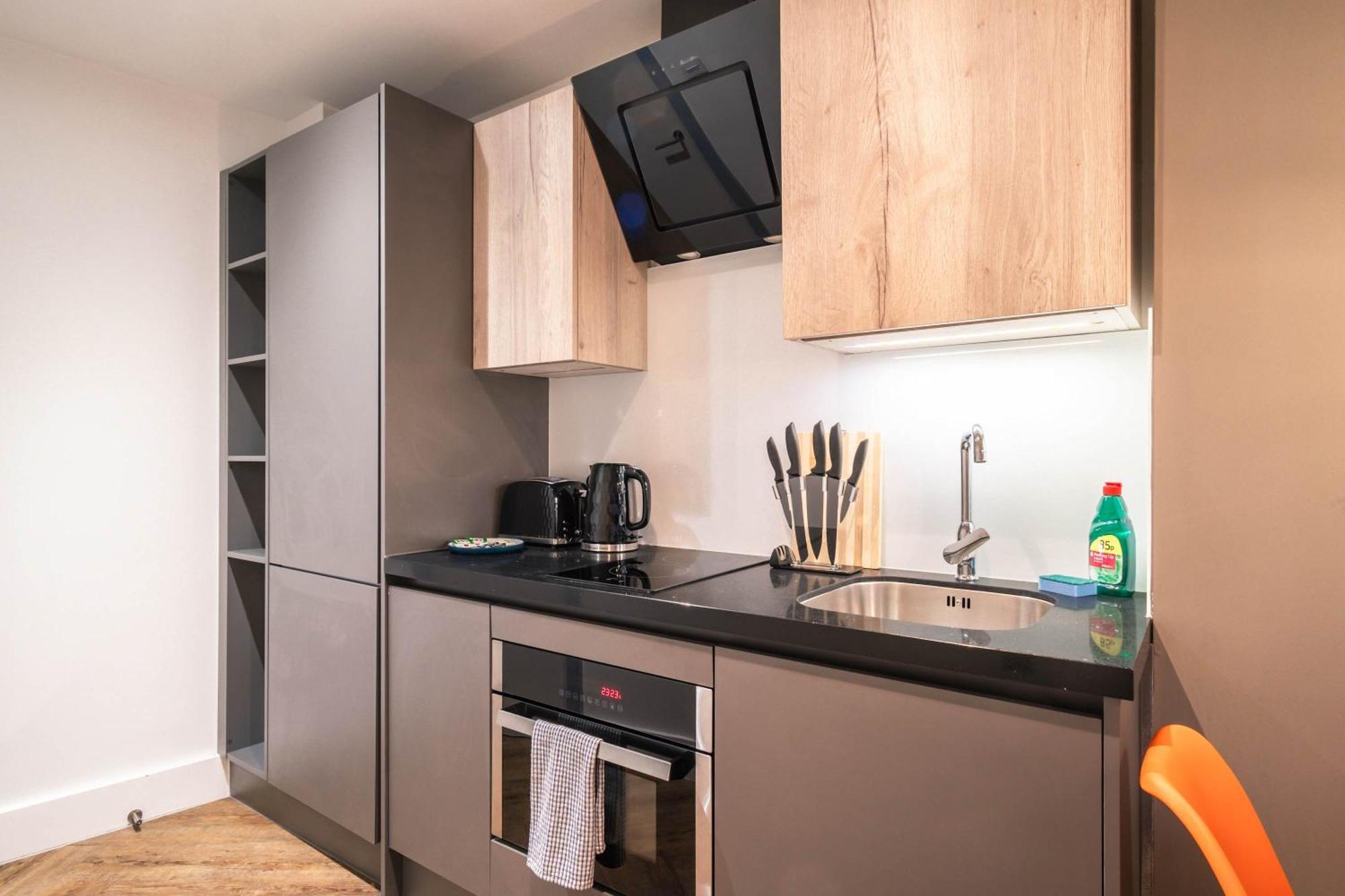 Apartment Smart 2 Bedroom Manchester