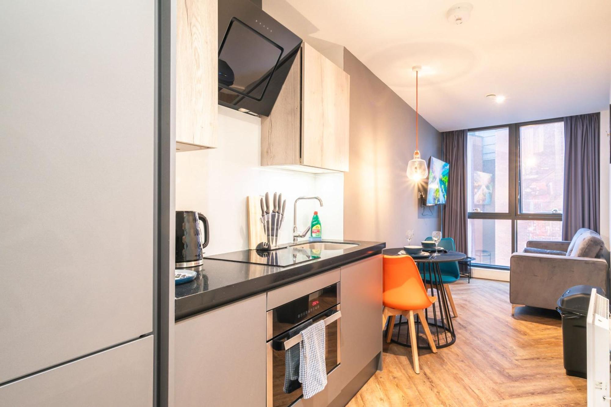 Smart 2 Bedroom Apartment Manchester